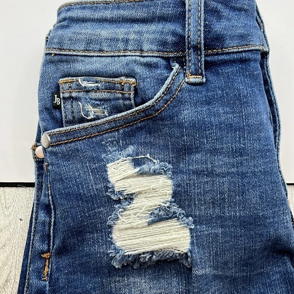 Judy Blue 3” Inseam Mid Rise Shorts Size S